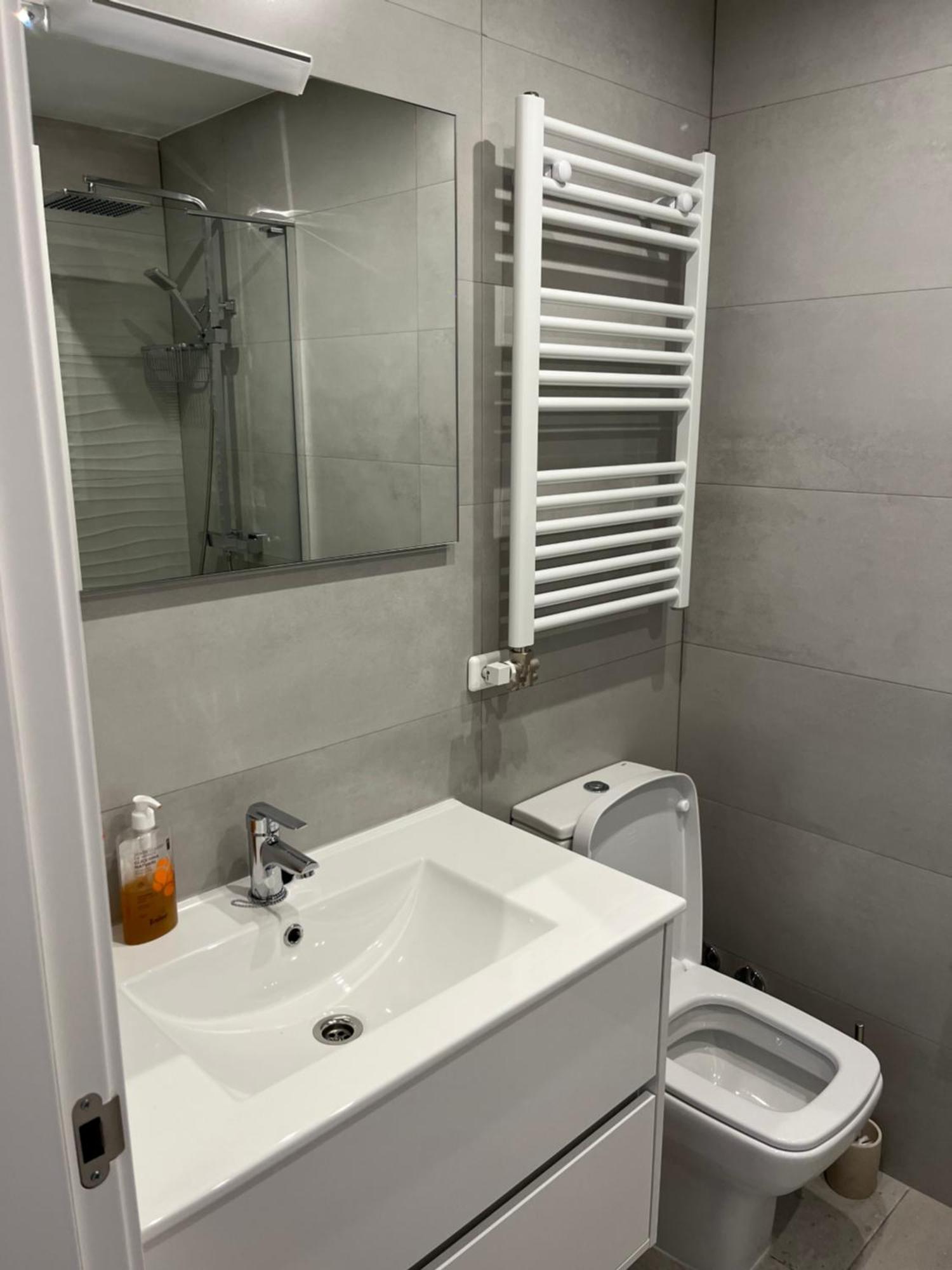 Apartamento Puerta De Burgos Vut09605 外观 照片
